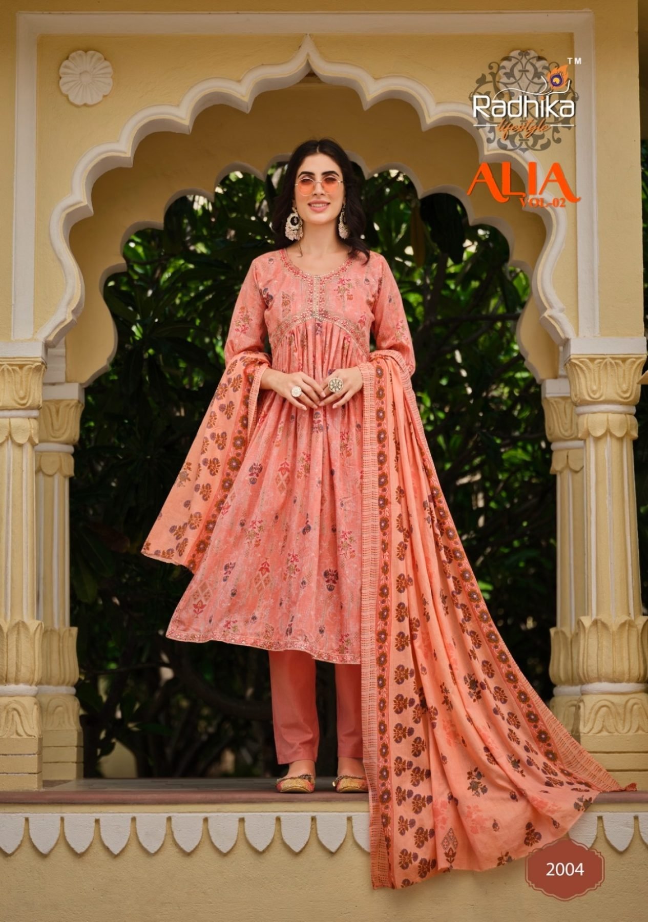 Buy Readymade Cotton Chikankari Kurti Set Online in Dubai – SALWAR MAHAL