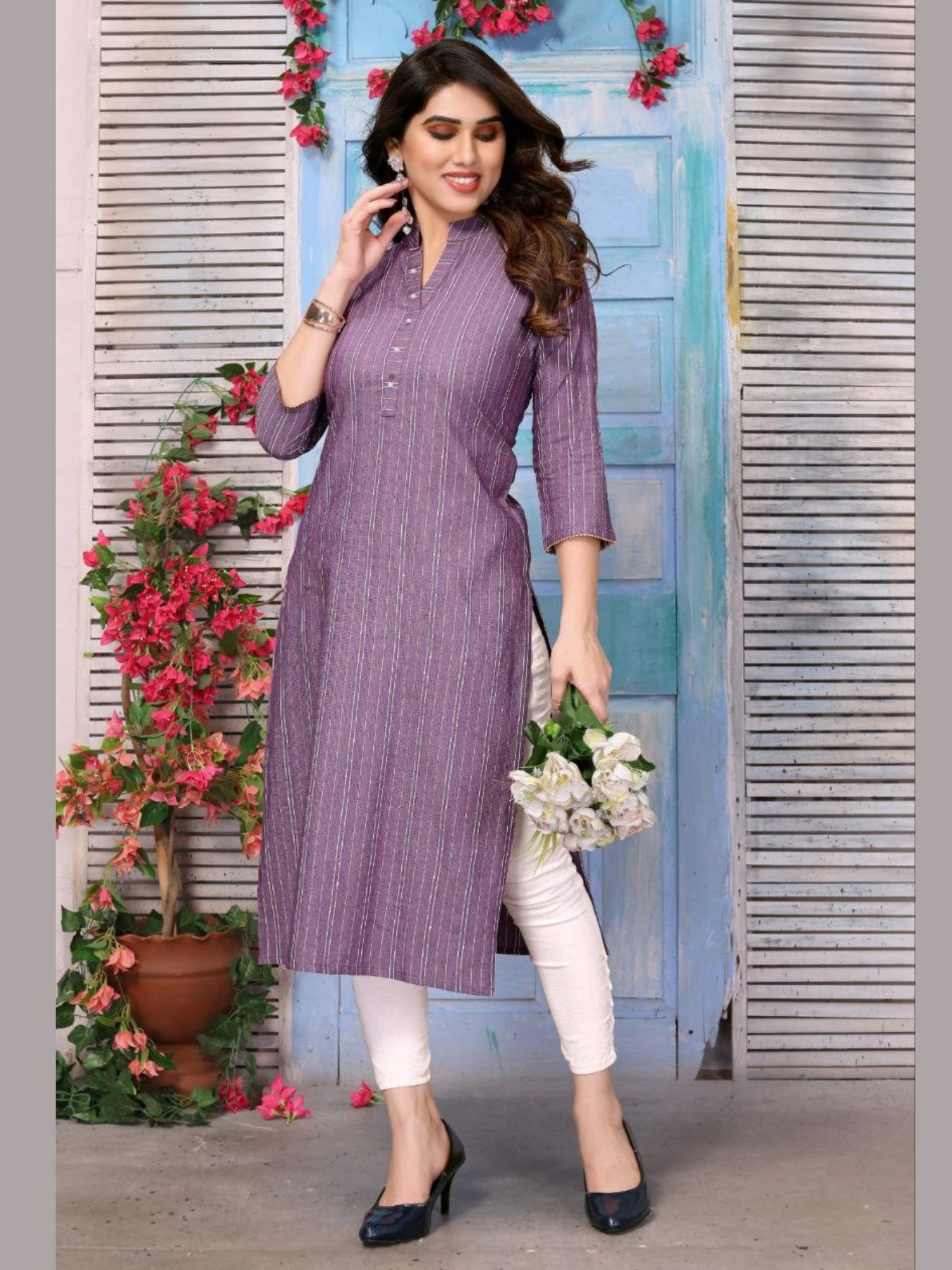 Buy Blue Blended Cotton Printed Knee Length Kurti After Six Wear Online at  Best Price | Cbazaar