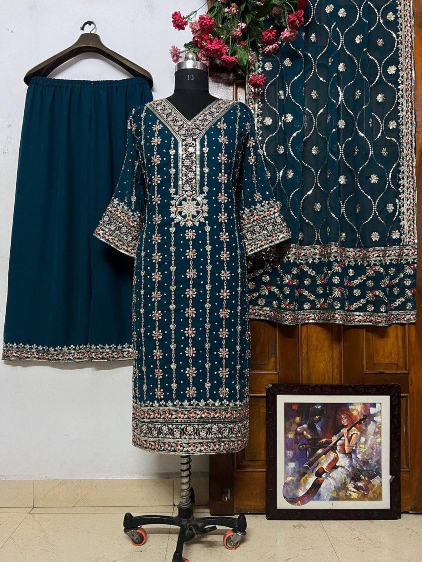 WOMEN BLACK GEORGETTE EMBROIDERY WORK STICHED SUIT