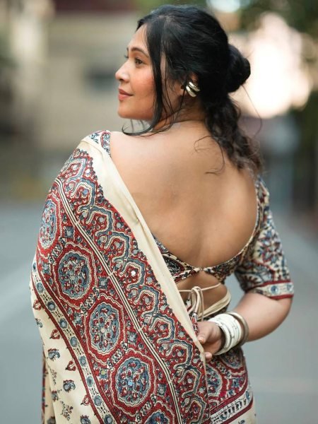 Accessible Cream Semi Silk Saree with Real Mirror and Pompom Pallu Design Printed Cotton Sarees Wholesale