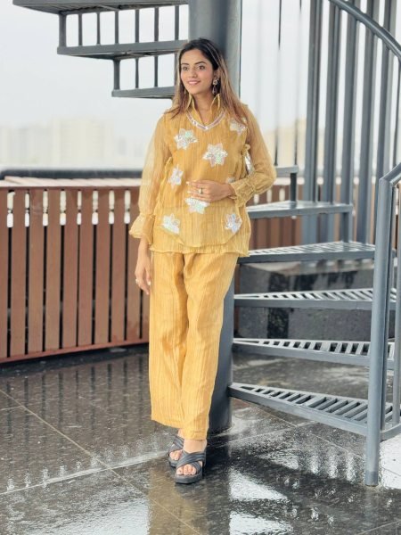 Accessible Yellow Women's Rich Salsa Designer Co-Ord Outfit For Daily Wear 