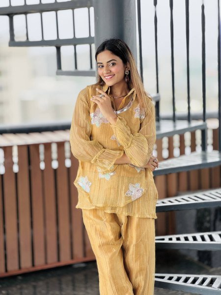 Accessible Yellow Women's Rich Salsa Designer Co-Ord Outfit For Daily Wear CO ORD Sets
