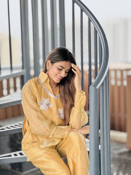 Accessible Yellow Women's Rich Salsa Designer Co-Ord Outfit For Daily Wear CO ORD Sets