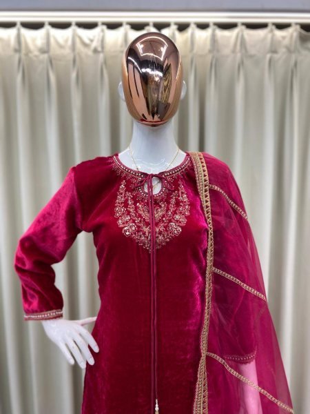 Acrylic Velvet  Sequence Embroidered Work Suit Set with Organza Embroidery Dupatta for Receptions Ready To Wear Collection