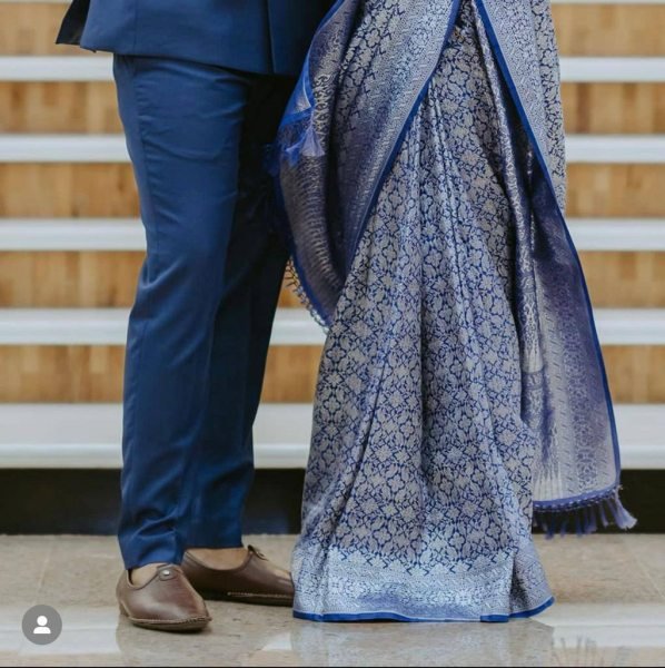 Adaptable Blue Lichi Silk Saree with All Over Jacquard Pattern for Festive Wear Silk Sarees Wholesale