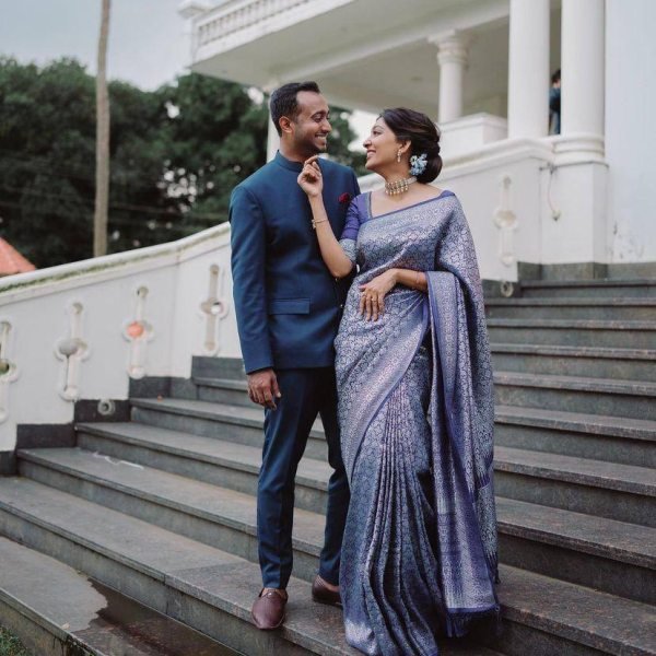 Adaptable Blue Lichi Silk Saree with All Over Jacquard Pattern for Festive Wear Silk Sarees Wholesale