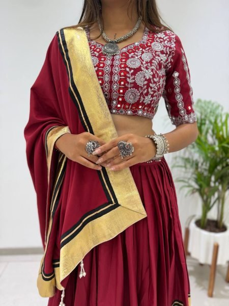 Adaptable Maroon Printed Rayon Navratri Lehenga with Real Mirror Work For Manufacturer Rate Navratri Lehnega Choli