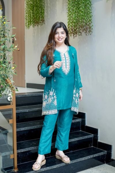 Adaptable Rama Traditional Chinnon Silk Kurti Palazzo Set for Weddings and Festivals CO ORD Sets