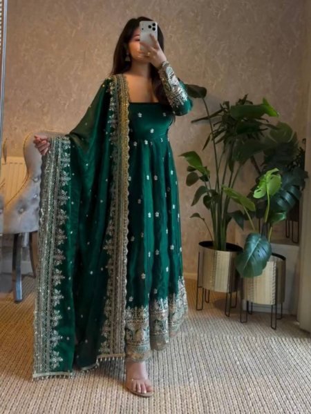 Adorned Fully Stitched Georgette Gown with 4 Meter Flair and Sequence Dupatta Perfect for Reception Look 