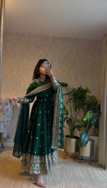 Adorned Fully Stitched Georgette Gown with 4 Meter Flair and Sequence Dupatta Perfect for Reception Look Anarkali Kurtis 