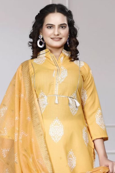 Yellow Cotton Kurta Set   Digital Print   Zari Border Dupatta 3 Piece Kurti Set
