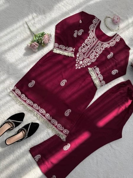 Advanced Maroon Slub Rayon Kurti Pant Set at Wholesale Rate for Women CO ORD Sets