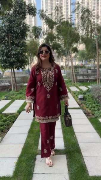 Advanced Maroon Slub Rayon Kurti Pant Set at Wholesale Rate for Women CO ORD Sets