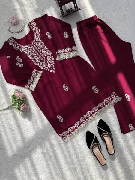 Advanced Maroon Slub Rayon Kurti Pant Set at Wholesale Rate for Women CO ORD Sets