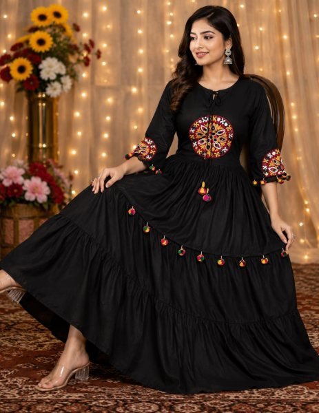 Affordable Black Designer Dholida Navratri Rayon 2 Piece Set with Gamthi Work and Lace Border Navratri Lehnega Choli