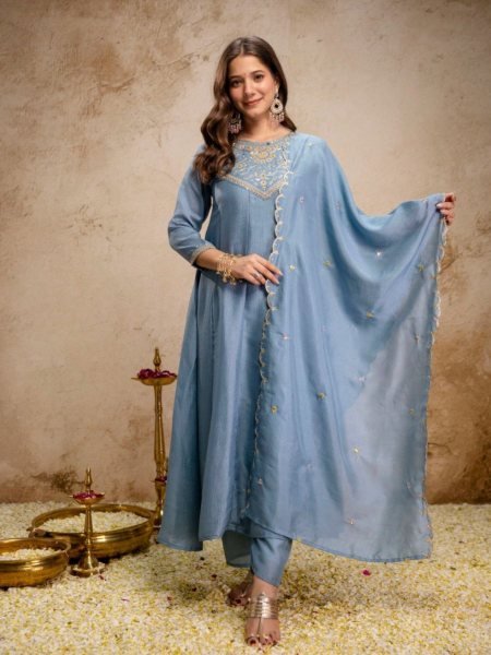 Affordable Sky Blue Suit Set With Dupatta for Women Fashion Kurtis