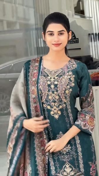 Alluring Ivory Pakistani Suit with Digital Print and Aari Work for Exporters Cotton Kurtis Wholesale