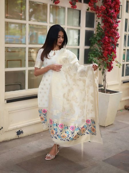 Alluring Viscose Jacquard Kurti Set with Matching Dupatta at Wholesale Rate  Straight Cut Long Kurtis