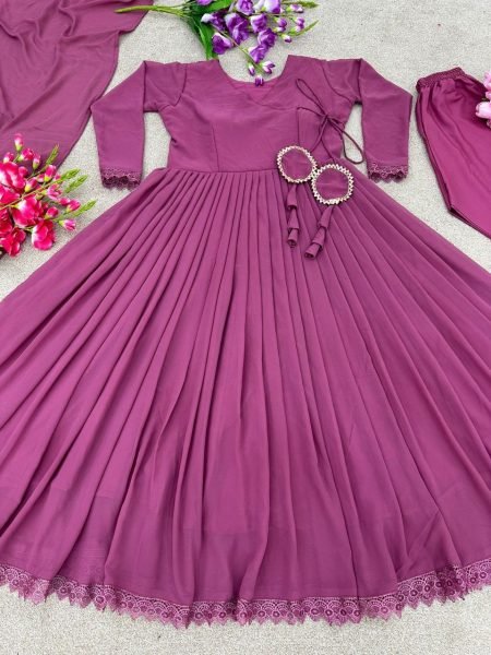 Anarkali Heavy Georgette Gown Pant With dupatta And Fancy Latkan Dori  3 Piece Kurti Set