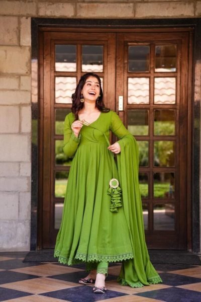 Anarkali Heavy Georgette Gown Pant With dupatta And Fancy Latkan Dori  3 Piece Kurti Set