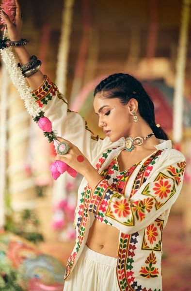 Artistic Cream Cotton Lehenga Choli with Koti and Heavy Embroidery Detailing For Garba Navratri Lehnega Choli