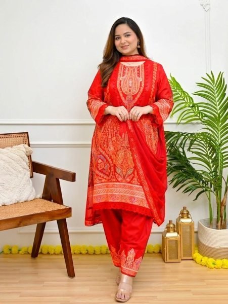 Artistic Red Designer Maslin Kurti with Full Inner and Intricate Embroidery for Festival Embroidery Kurtis 