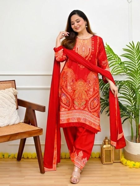 Artistic Red Designer Maslin Kurti with Full Inner and Intricate Embroidery for Festival Embroidery Kurtis 