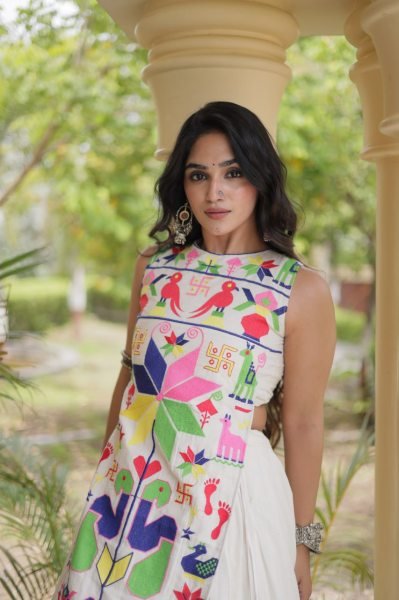 Artistic White Fully Stitched Cora Cotton Lehenga with Gamthi Embroidered Blouse Navratri Lehnega Choli