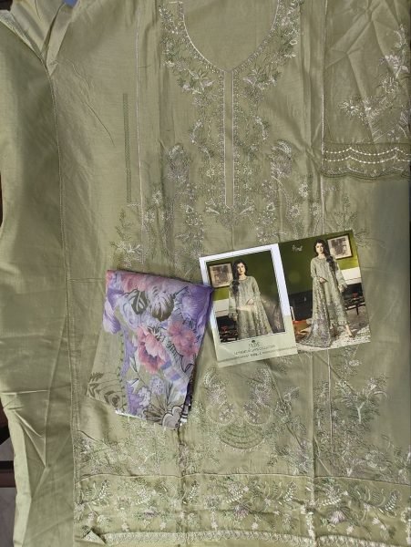 Authentic Pista Stylish Summer Wear Lawn Cotton Suit with Chiffon Dupatta Pakistani Suits Wholesale