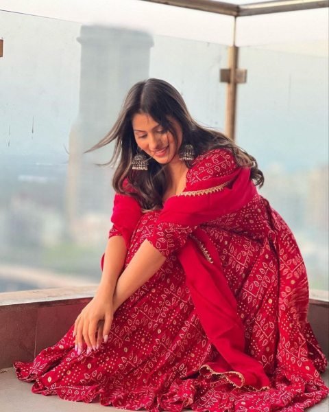 Beautiful Butter Silk Anarkali Gown With Georgette Dupatta Ready To Wear Collection