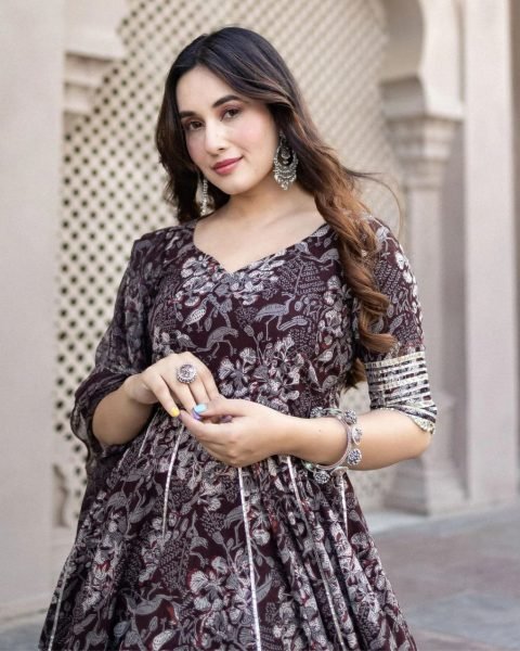 Beautiful Pure Cotton Sharara Set With Lace Gotta Work  3 Piece Kurti Set