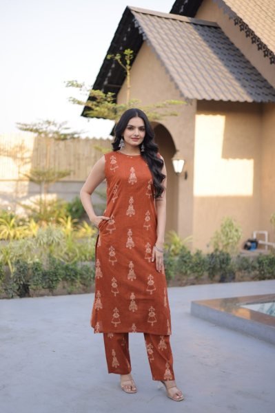Best Selling Orange Cotton Kurti Set for Daily Wear Kurti With Bottom Wholesale