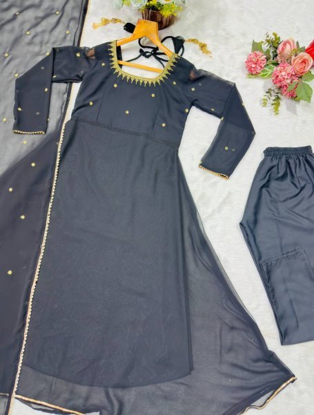 Black Blooming Fabric Zari Thread Embroidery Suit with Dupatta for Festive Wear Anarkali Kurtis 