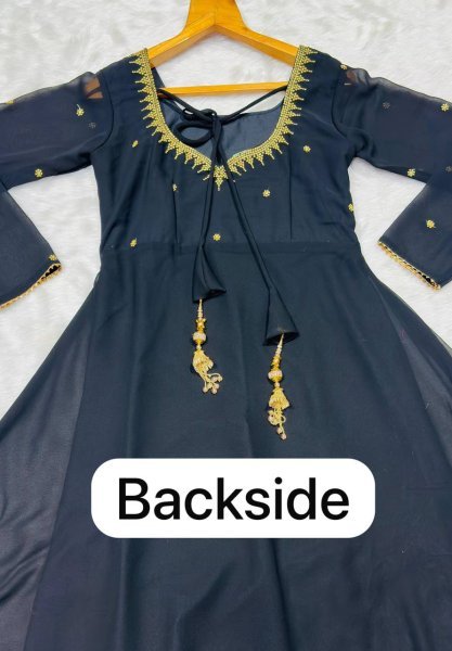Black Blooming Fabric Zari Thread Embroidery Suit with Dupatta for Festive Wear Anarkali Kurtis 