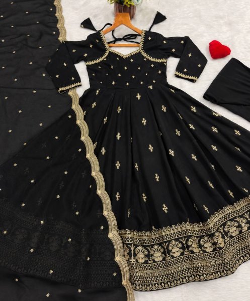 Black Cosmo Embroidered Top Pant Dupatta Set with Full Micro Cotton Inner For Festival Ready To Wear Collection