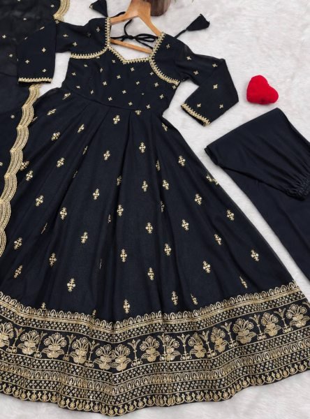 Black Cosmo Embroidered Top Pant Dupatta Set with Full Micro Cotton Inner For Festival Ready To Wear Collection