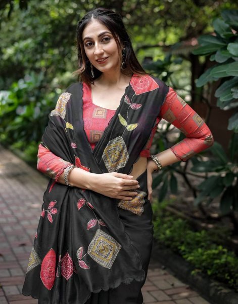 Black Cotton Printed Saree with Designer Blouse for Festive Wear Cotton Sarees Wholesale