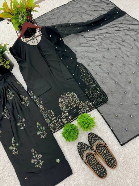  Black Farshi Pant Set in Crepe Silk with Embroidery Ready to Wear Partywear Look Ready To Wear Collection