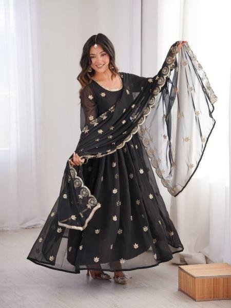 Black Georgette Sequence Embroidered Gown Set with Pant & Dupatta at Best Rates Kurtis