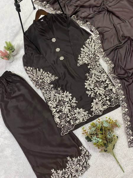  Black Pakistani-Style Embroidered Suit Set With Dupatta for Special Occasions  Ready To Wear Collection