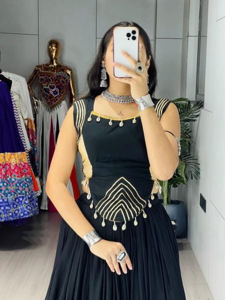 Black Pure Rayon Cotton Gamthi Lehenga Choli with Real Mirror and Fancy Patti for Garba Outfits Navratri Lehnega Choli