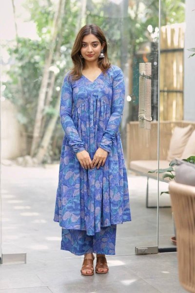 Blue Alia Cut Rayon Kurti with Pant Digital Print Co- ord Set for Daily Chic Look Kurti With Bottom Wholesale