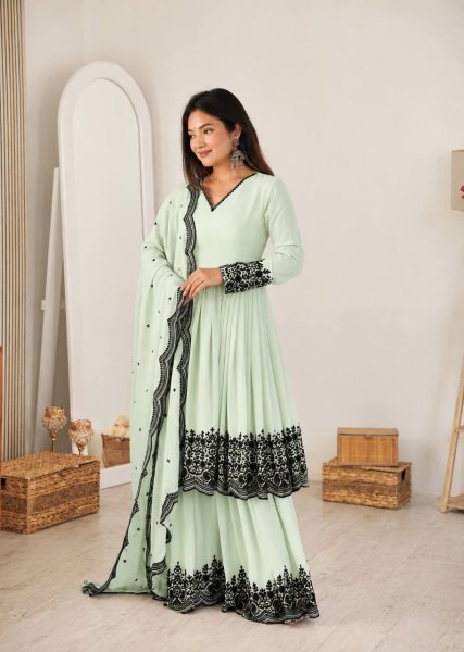 Bohemian Mint Green Elegant Faux Georgette Suit Set with Embroidery Thread Work and Dupatta Ready To Wear Collection