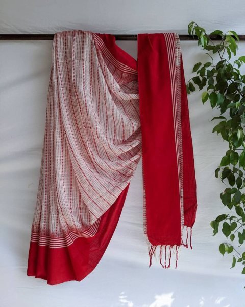 Bohemian Red Designer Linen Cotton Digital Print Saree with Matching Blouse Printed Cotton Sarees Wholesale