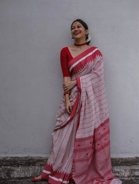 Bohemian Red Designer Linen Cotton Digital Print Saree with Matching Blouse Printed Cotton Sarees Wholesale