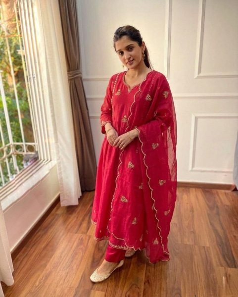 Bohemian Red Mul Chanderi Kurta Pant Dupatta Set with Bracelet Combo Anarkali Kurtis 