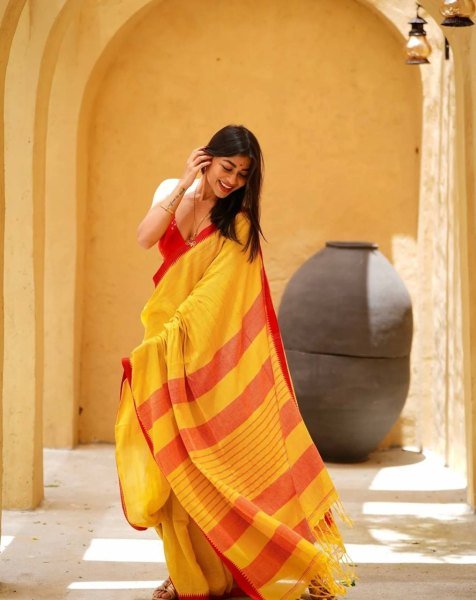 Bohemian Yellow Designer Linen Cotton Saree with Digital Print and Matching Blouse at Wholesale Rate Printed Cotton Sarees Wholesale