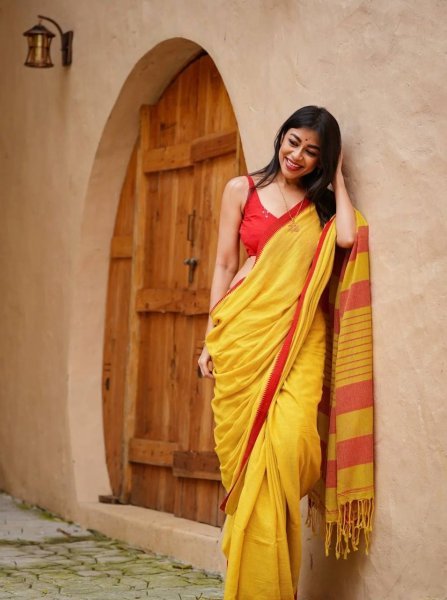 Bohemian Yellow Designer Linen Cotton Saree with Digital Print and Matching Blouse at Wholesale Rate Printed Cotton Sarees Wholesale