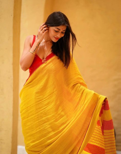 Bohemian Yellow Designer Linen Cotton Saree with Digital Print and Matching Blouse at Wholesale Rate Printed Cotton Sarees Wholesale