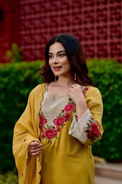 Bohemian Yellow Koral Crush Silk Kurti Pant Dupatta Set with Embroidery for Festival Wear Embroidery Kurtis 